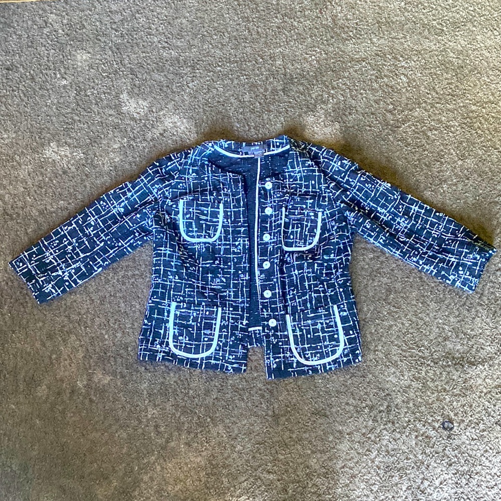 Women’s Per Se Black and White Jacket